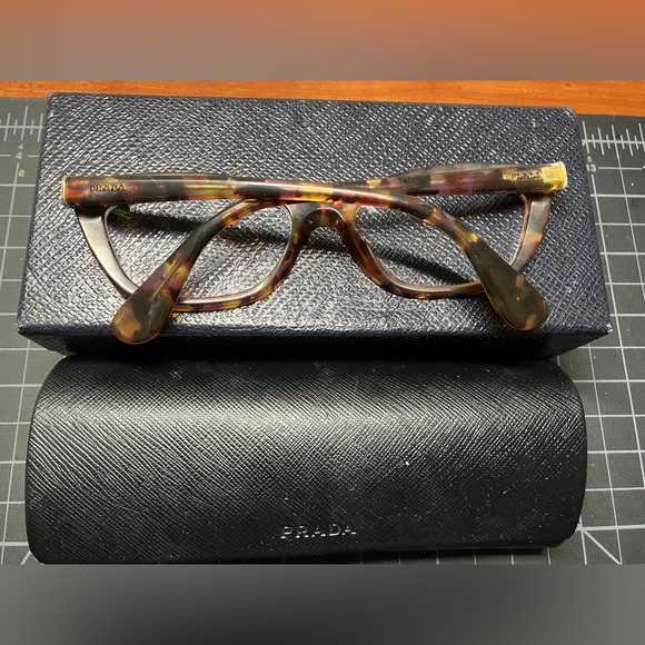 Prada reading glasses - Picture 5 of 6